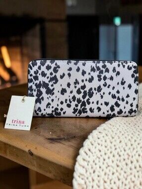 TRINA TURK ANIMAL PRINT WALLET
